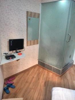 Wuhan Wansongyuan Guoshun Hostel Kültér fotó